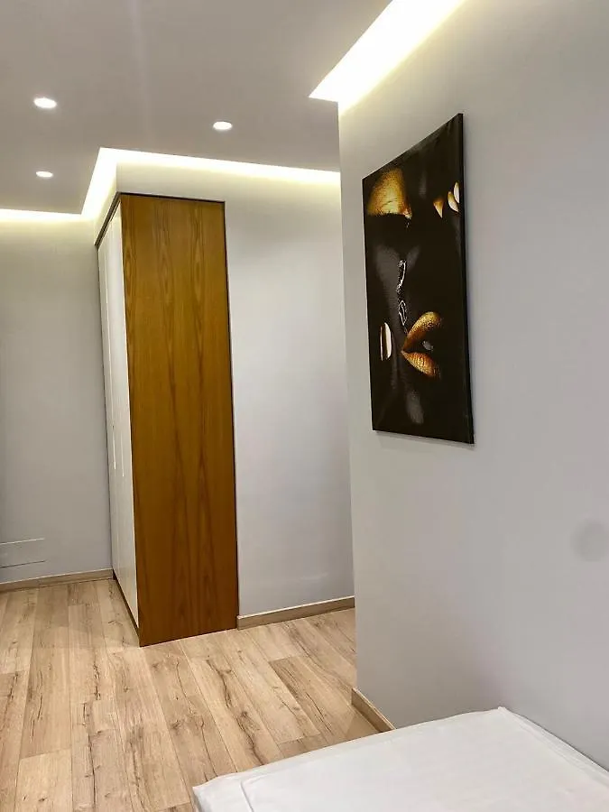 Primo Hotel Tirana 4*,